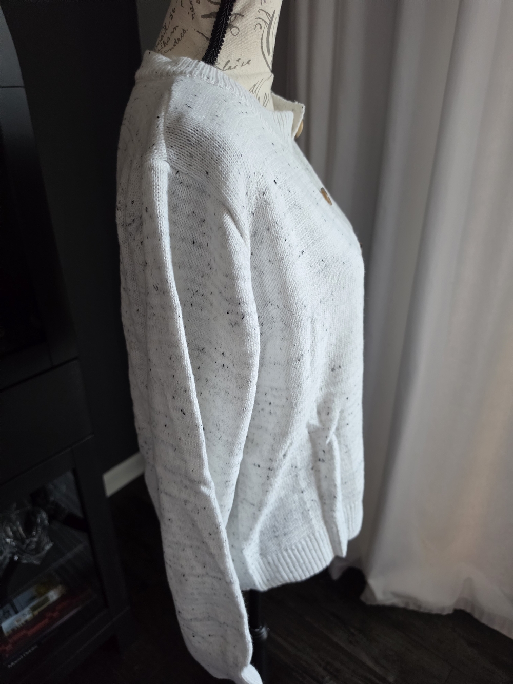 Cozy Knit Button-Front Cardigan Sweater - White - Picture 4 of 6
